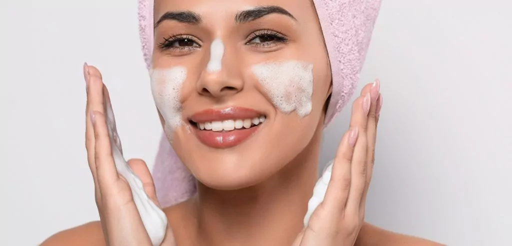 cleansingfoam-deep-cleanse-bdr